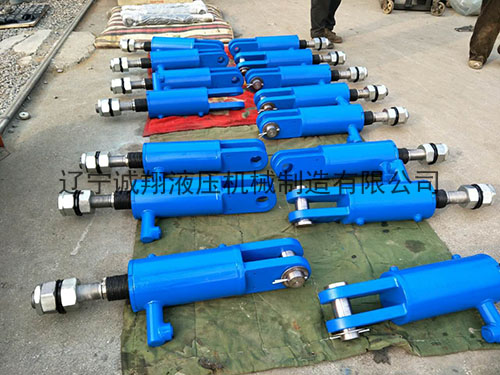 電渣(zhā)爐用升降油(you)缸