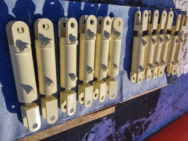 美卓破碎機(jī)用液壓缸